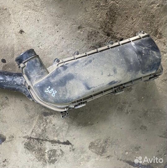 Корпус воздушного фильтра Пежо 308 1,6
