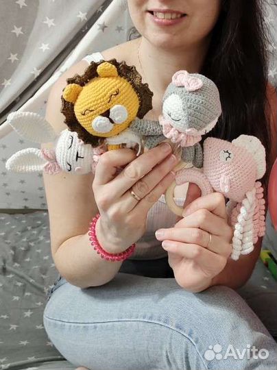 Милые погремушки для малышей