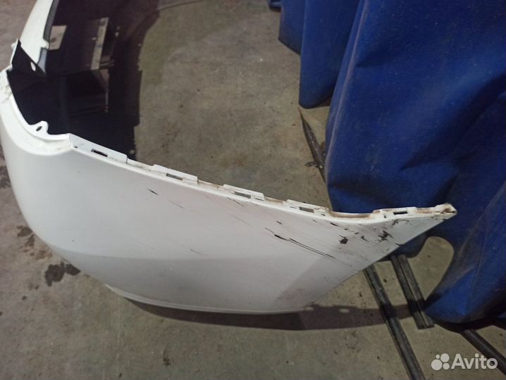 Бампер задний с парктрониками. Рено логан 2