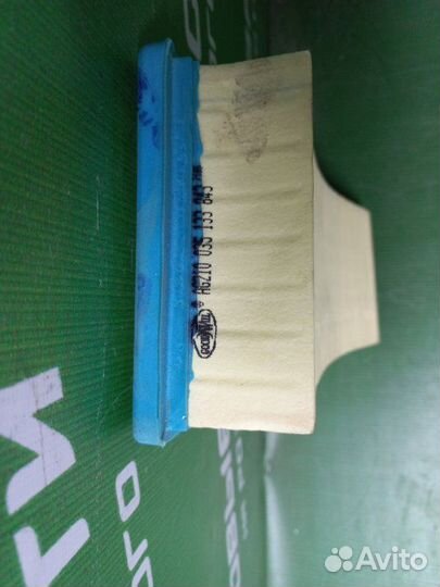 Воздушный фильтр двигателя Audi 80 1993