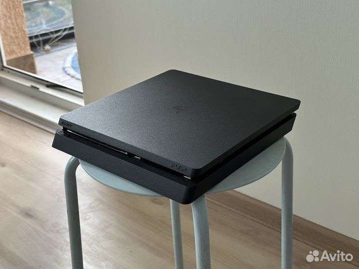 Sony playstation 4 slim