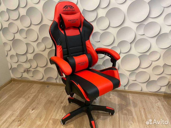 Игровое геймерское компьютерное кресло