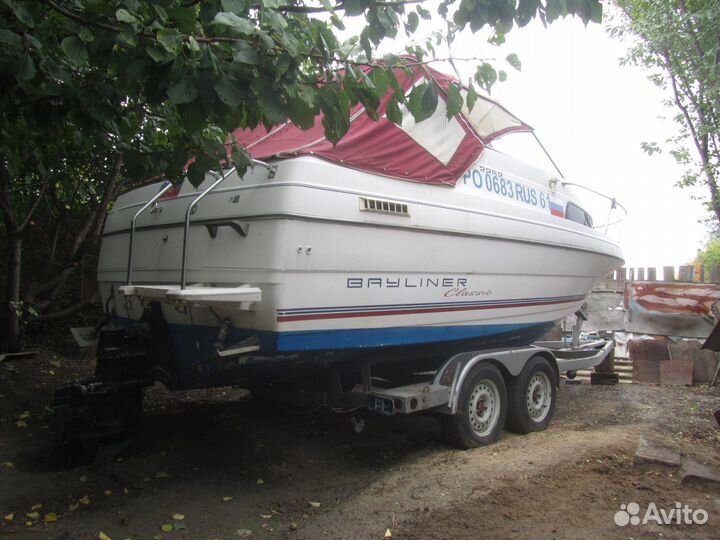 Американский морской катер bayliner 2252