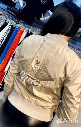 Ветровки, бомберы новые Louis Vuitton