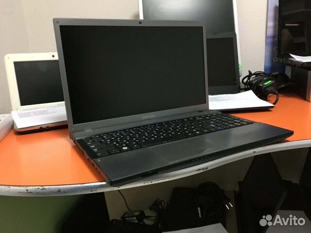 Ноутбук - Samsung 300E4A- 2XJ