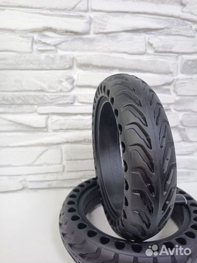 Покрышка литая