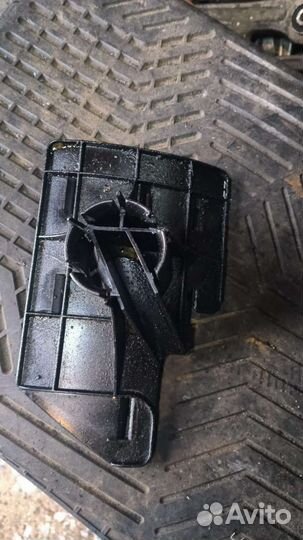 Маслоотражатель Audi 053103623