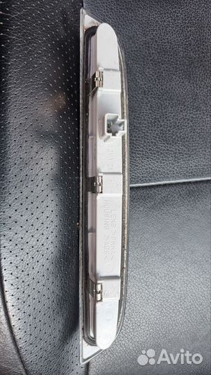 Задний стоп сигнал Mitsubishi outlander