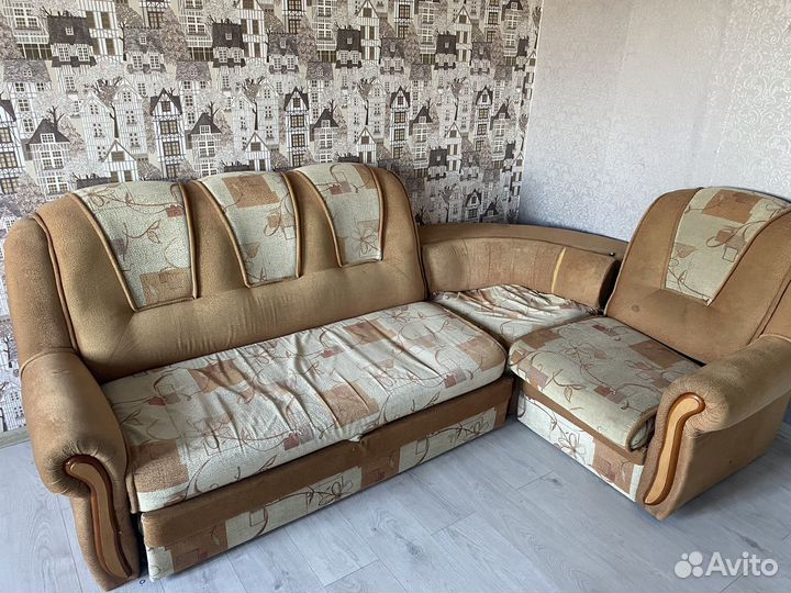 Угловой диван бу