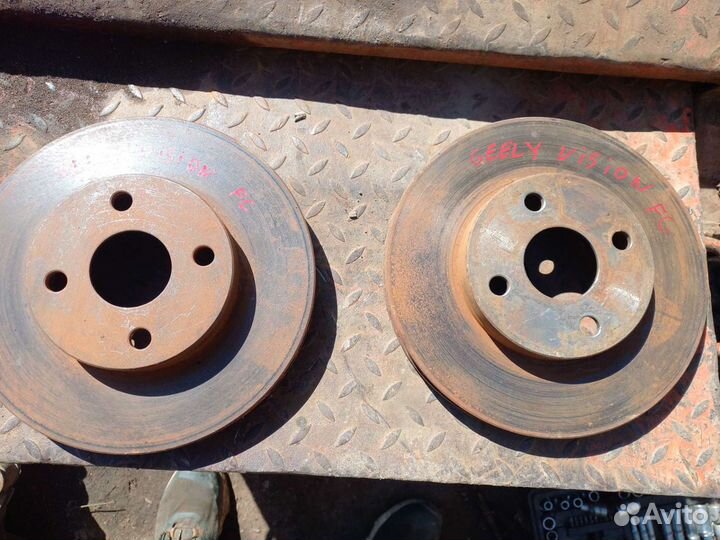 Передние тормозные диски Geely Vision