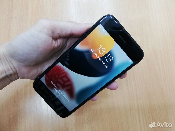 Телефон iPhone 7 128 гб