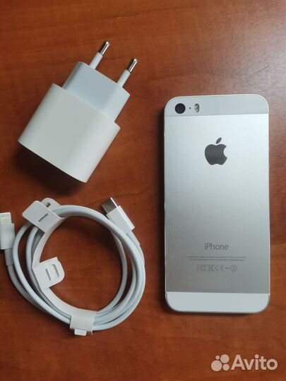 Телефон iPhone 5s