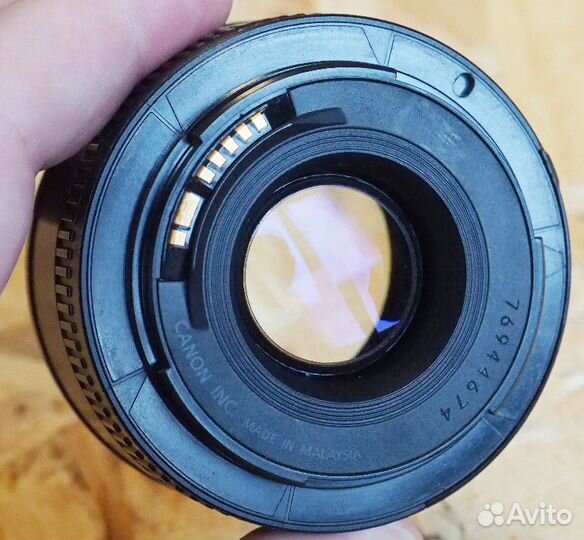 Объектив Canon 50mm 1.8