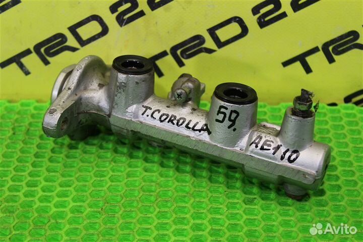 Главный тормозной цилиндр Toyota Corolla AE110