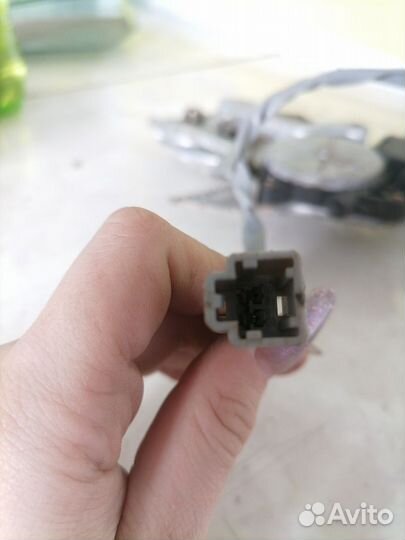 Стеклоподъемник электр. задний правый Honda CR-V