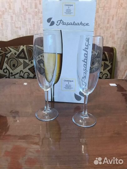 Бокалы для шампанского