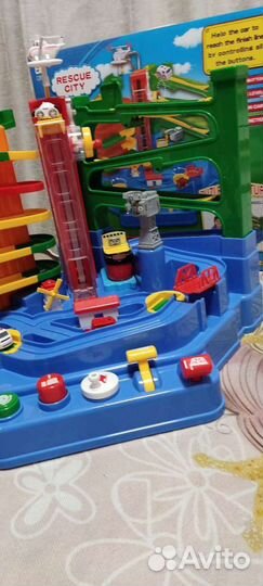 Игрушечный автотрек в коробке