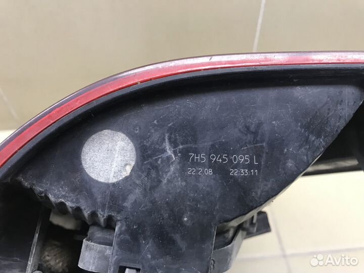 Фонарь задний наружный левый Transporter T5 2003-2