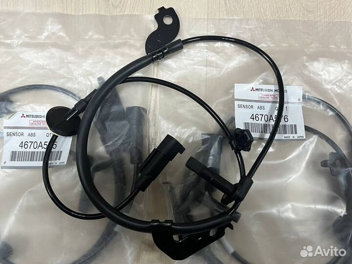 Датчик абс для Mitsubishi
