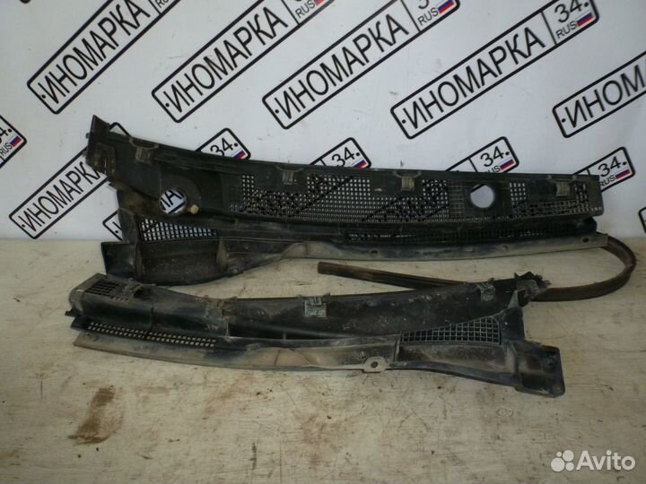 Жабо (пластик по лобовым стеклом) Ланцер 9