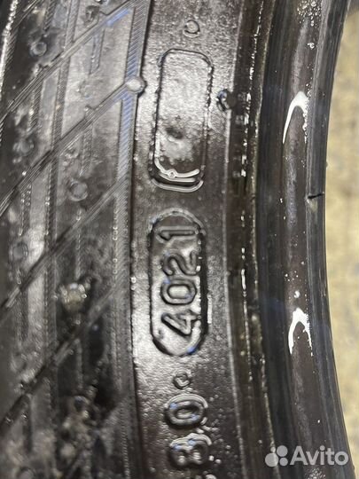 Nokian Tyres WR Snowproof P 275/35 R19 и 245/40 R19