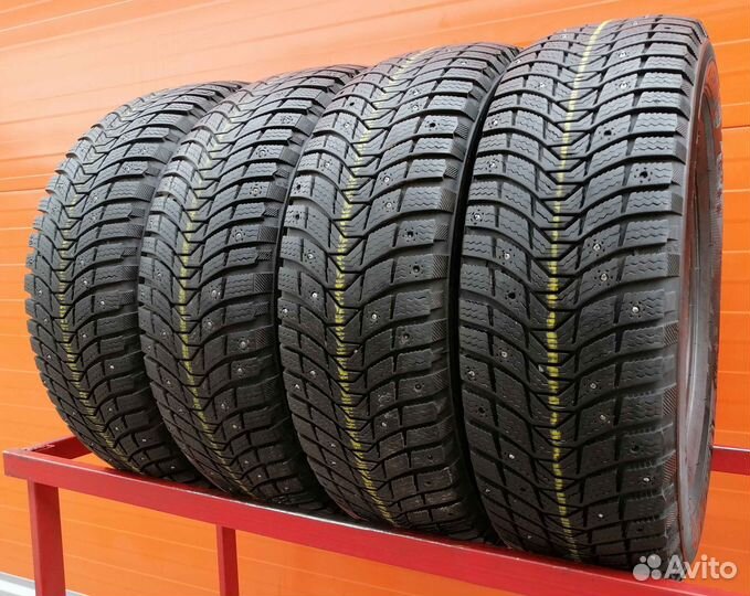Michelin X-Ice North 3 215/65 R16 101M