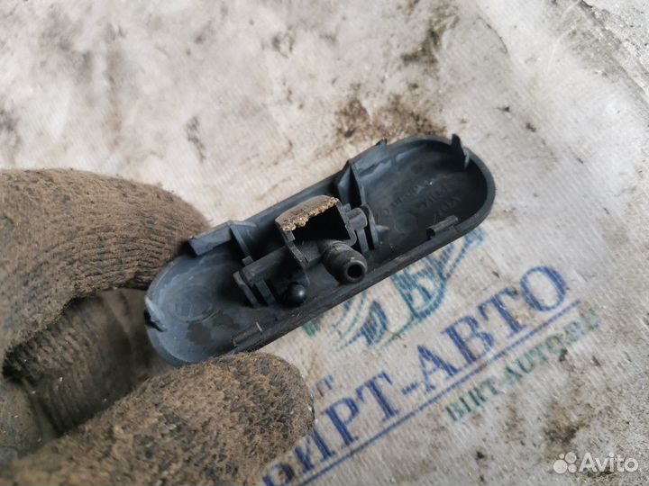 Форсунка омывателя лобового стекла Volkswagen Tigu