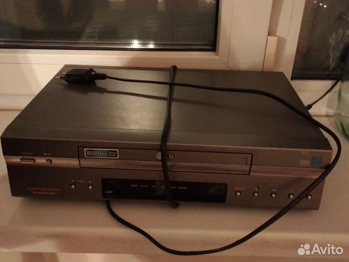 Видеомагнитофон