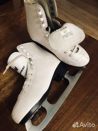 Коньки фигурные