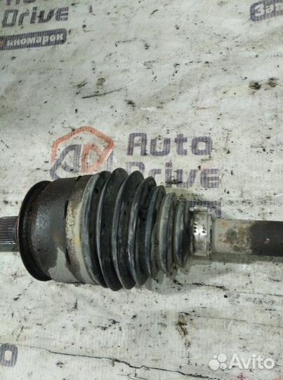 Привод (полуось) передний правый Chevrolet Cruze
