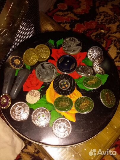 Тем, кто шьёт: пуговицы, фурнитура оптом (3,5 кг)