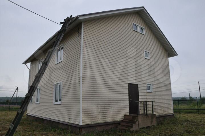 Дом 181,9 м² на участке 12 сот.