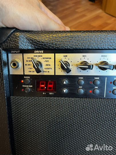 Гитарный процессорный комбоусилитель Zoom Fire-15