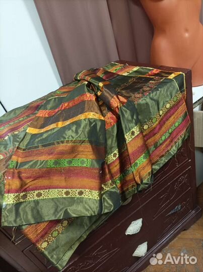 Тафта ткань редкой красоты отрез