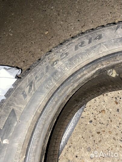 Pirelli Ice Zero 175/65 R14