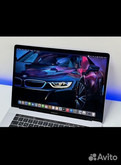 MacBook Pro 15 2019 i9/32/512 Touch Bar