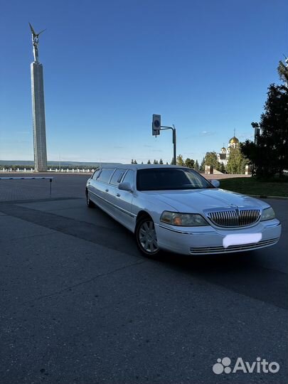 Lincoln Town Car лимузин