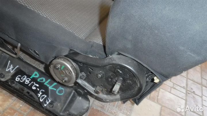 Сиденье переднее левое Volkswagen Polo sedan 2010
