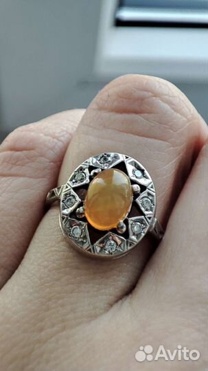 Винтажное кольцо с натуральным опалом 16,5