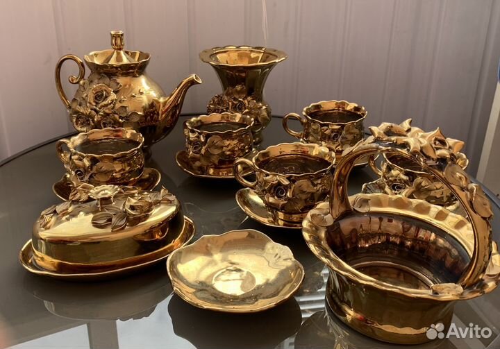 Чайный сервиз золотой