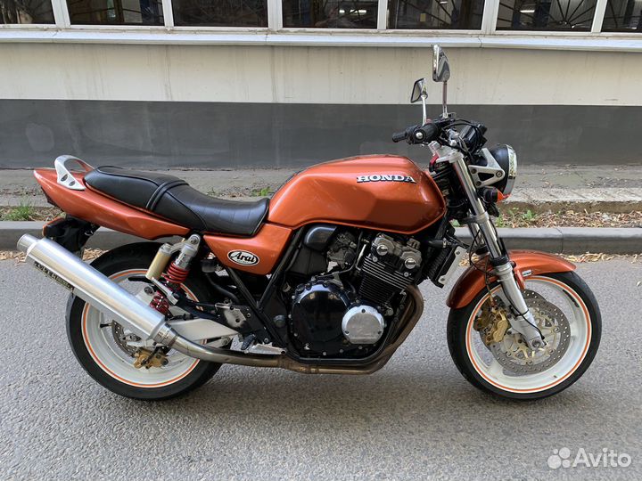 Мотоцикл honda cb400 vtec 1