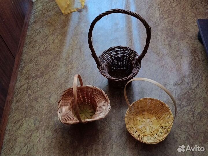 Плетеные корзинки,тарелки,панно (новые и б/у)