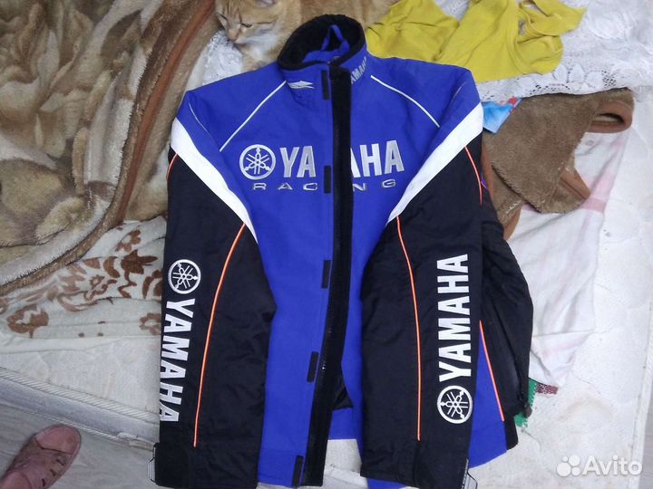 Мотокуртка женская