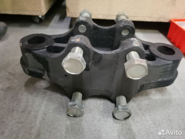 Кронштейн реактивной штанги верхний камаз