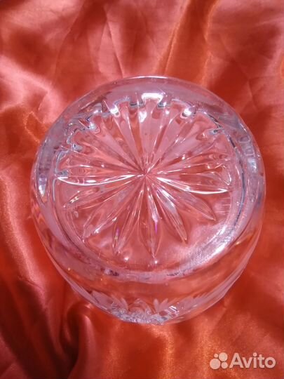 Ваза хрустальная для конфет, орехов и прочего