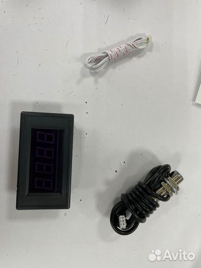 Универсальный спидометр с датчиком магнитным