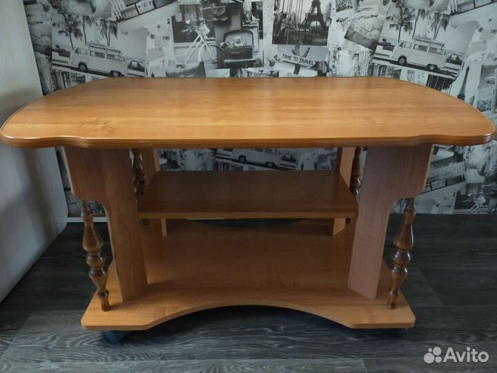 Журнальный стол