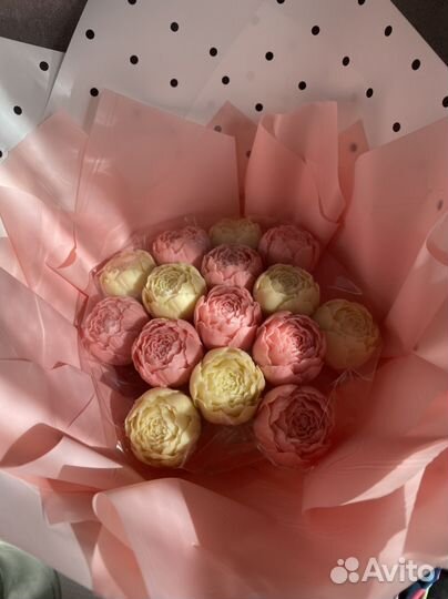 Букет из шоколадных пионов