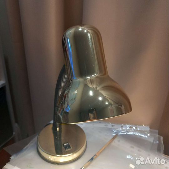 Лампа настольная