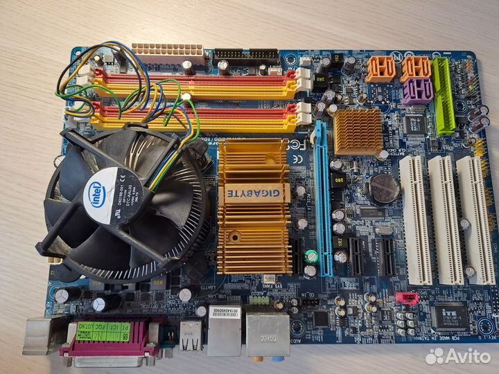 Материнская плата 775